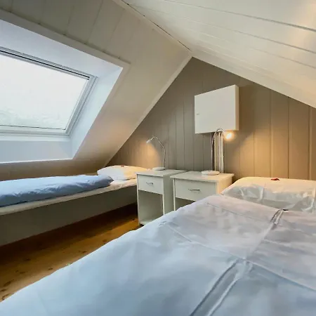 Rorbu 8 Middagstinden - Ure Lofoten 度假居 Sennesvik
