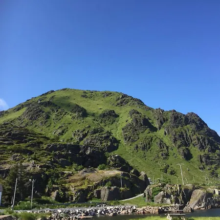 度假居 Rorbu 8 Middagstinden - Ure Lofoten