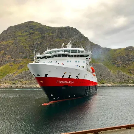 Rorbu 8 Middagstinden - Ure Lofoten 度假居 Sennesvik