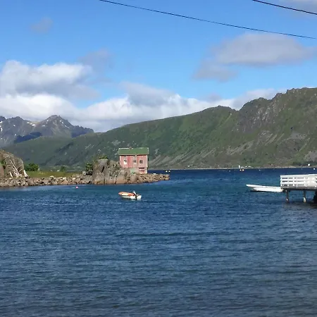 Rorbu 8 Middagstinden - Ure Lofoten Sennesvik