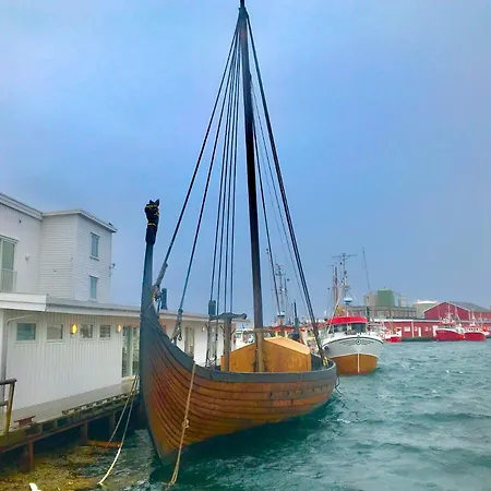 Rorbu 8 Middagstinden - Ure Lofoten * Sennesvik